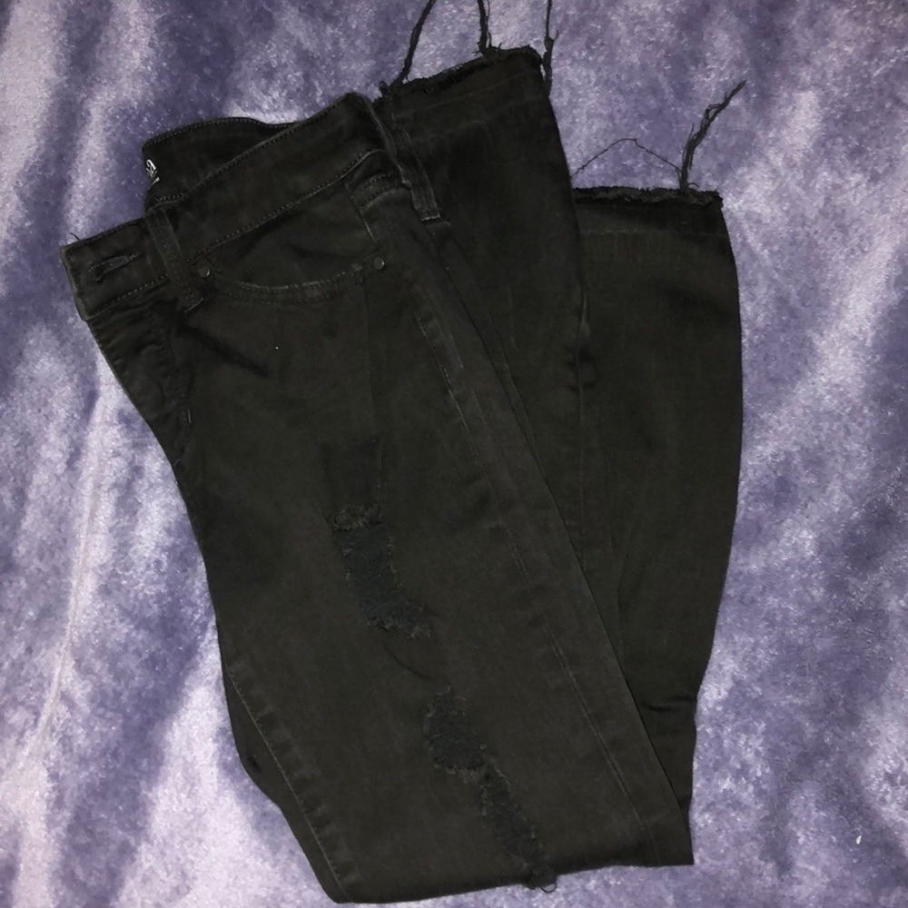 size 2 skinny ankle ripped black jeans